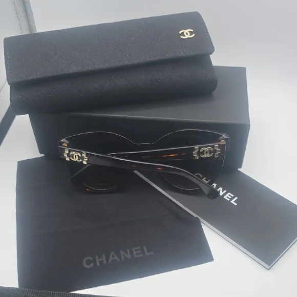 Chanel Black & Brown CC Cat Eye Tortoise Sunnies (NWOT)(FULL INCLUSION)✨️🖤✨️ - Picture 12 of 13